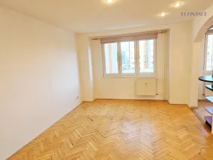 Pronájem bytu 2+1, Kralupy nad Vltavou - Lobeček, nám. Mládežníků, 53 m2