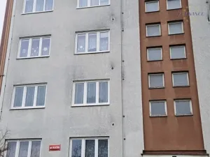 Pronájem bytu 2+1, Kralupy nad Vltavou - Lobeček, nám. Mládežníků, 53 m2