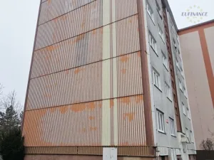 Pronájem bytu 2+1, Kralupy nad Vltavou - Lobeček, nám. Mládežníků, 53 m2