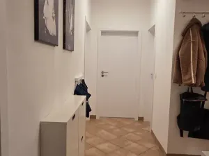 Prodej bytu 3+kk, Zbuzany, Lomená, 72 m2