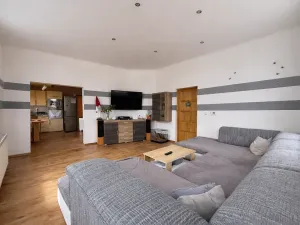 Pronájem bytu 3+1, Karlovy Vary, Lad. Koubka, 70 m2