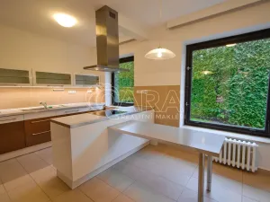 Pronájem kanceláře, Praha - Kunratice, Ke hrádku, 417 m2