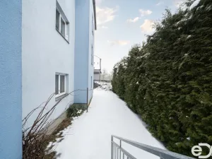 Prodej bytu 1+kk, Šestajovice, Revoluční, 17 m2