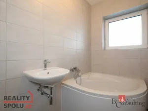 Pronájem bytu 2+kk, Hrádek nad Nisou, Jiřího z Poděbrad, 52 m2