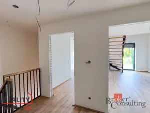 Prodej bytu 4+1, Praha - Pitkovice, K dálnici, 155 m2