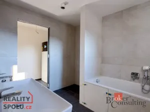 Prodej bytu 4+1, Praha - Pitkovice, K dálnici, 155 m2