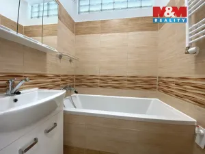 Pronájem bytu 1+1, Nové Město na Moravě, Luční, 30 m2