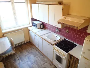 Prodej bytu 2+1, Úhřetice, 55 m2