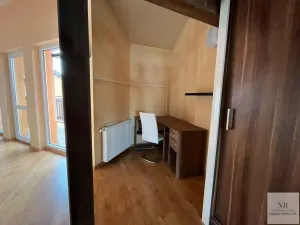 Pronájem bytu 2+kk, Karlovy Vary, Závodu míru, 68 m2
