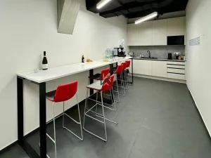 Pronájem obchodního prostoru, Praha - Krč, Na strži, 194 m2