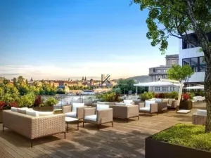 Pronájem obchodního prostoru, Praha - Holešovice, Bubenská, 242 m2