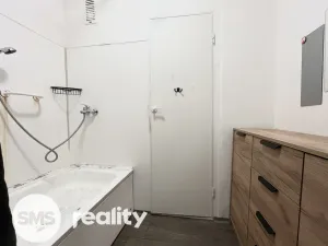 Pronájem bytu 1+1, Opava, Edvarda Beneše, 30 m2