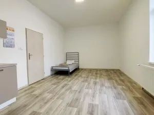Pronájem bytu 1+kk, Valašské Meziříčí, Husova, 33 m2