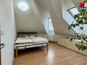 Pronájem bytu 2+kk, Olomouc, Hodolanská, 51 m2
