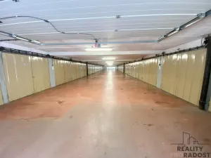 Pronájem garáže, Olomouc, Heyrovského, 13 m2