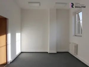 Pronájem kanceláře, Karlovy Vary, T. G. Masaryka, 42 m2