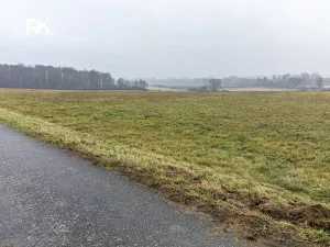 Prodej pozemku pro bydlení, Uhersko, 944 m2