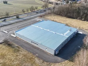 Pronájem výrobních prostor, Cheb, 2435 m2
