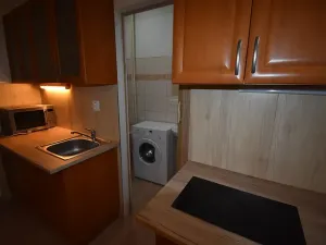 Pronájem bytu 1+1, Nejdek, náměstí Karla IV., 27 m2