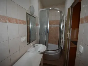 Pronájem bytu 1+1, Nejdek, náměstí Karla IV., 27 m2