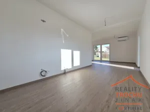 Prodej rodinného domu, Uhersko, 83 m2