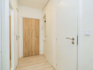 Pronájem bytu 3+1, Praha - Vokovice, Arabská, 70 m2