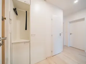 Pronájem bytu 3+1, Praha - Vokovice, Arabská, 70 m2