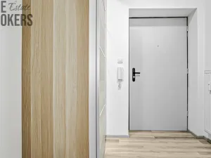 Pronájem bytu 1+kk, Chýnice, Karlštejnská, 38 m2