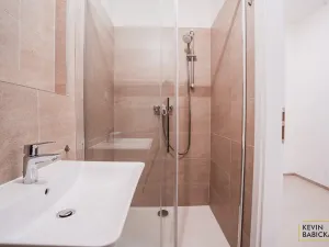 Pronájem bytu 1+kk, Brno - Sadová, Kumpoštova, 30 m2