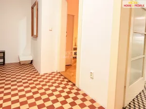 Pronájem bytu 2+kk, Praha - Žižkov, Biskupcova, 55 m2