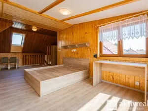 Pronájem bytu 2+kk, Praha - Strašnice, Královická, 54 m2