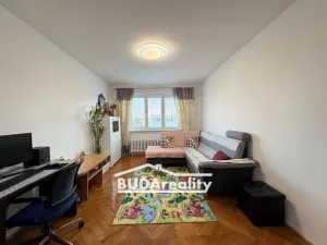 Pronájem bytu 2+1, Zlín - Malenovice, Milíčova, 57 m2