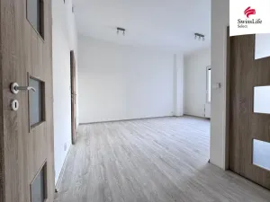 Pronájem bytu 2+kk, Meziboří, nám. 8. května, 54 m2