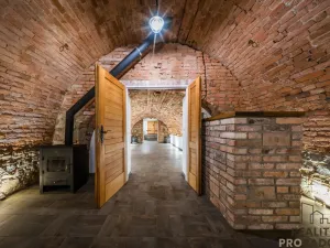 Prodej vinného sklepa, Domanín, 150 m2