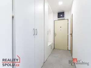 Pronájem bytu 2+1, Opava, Hany Kvapilové, 57 m2