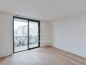 Prodej bytu 4+kk, Praha - Holešovice, Komunardů, 163 m2