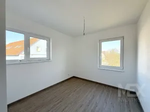 Prodej rodinného domu, Uhersko, 84 m2