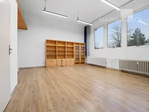 Prodej kanceláře, Praha - Vršovice, Kazašská, 32 m2