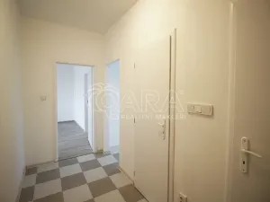 Prodej bytu 2+1, Beroun - Beroun-Město, Švermova, 49 m2