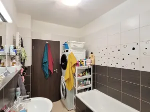 Pronájem bytu 2+kk, Praha - Střížkov, Makedonská, 49 m2