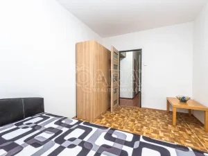 Pronájem bytu 2+kk, Praha - Kobylisy, Kaňkovského, 43 m2