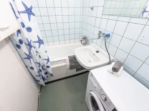 Pronájem bytu 2+kk, Praha - Kobylisy, Kaňkovského, 43 m2