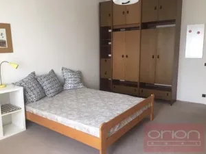 Pronájem bytu 2+1, Praha - Vokovice, Kladenská, 80 m2