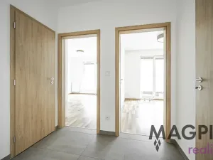 Prodej bytu 2+kk, Praha - Uhříněves, Oty Bubeníčka, 45 m2