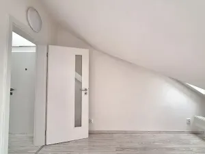 Pronájem bytu 2+kk, Praha - Vokovice, Na dlouhém lánu, 40 m2