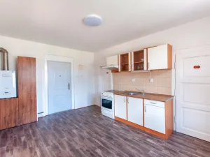 Pronájem bytu 3+1, Úpice, Na Veselce, 85 m2