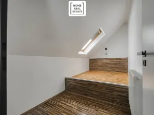 Pronájem apartmánu, Praha - Dolní Měcholupy, U svornosti, 117 m2