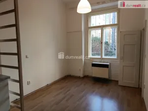 Pronájem bytu 1+kk, Praha - Vršovice, Na spojce, 22 m2