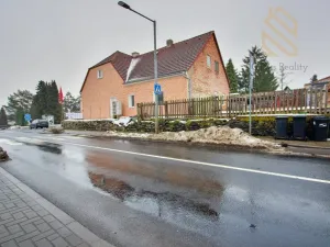 Prodej vícegeneračního domu, Modlany, 380 m2