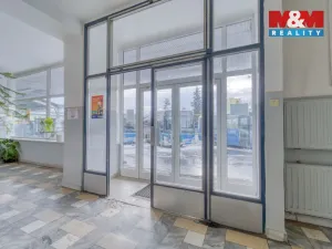 Pronájem obchodního prostoru, Klatovy - Klatovy III, Nádražní, 38 m2